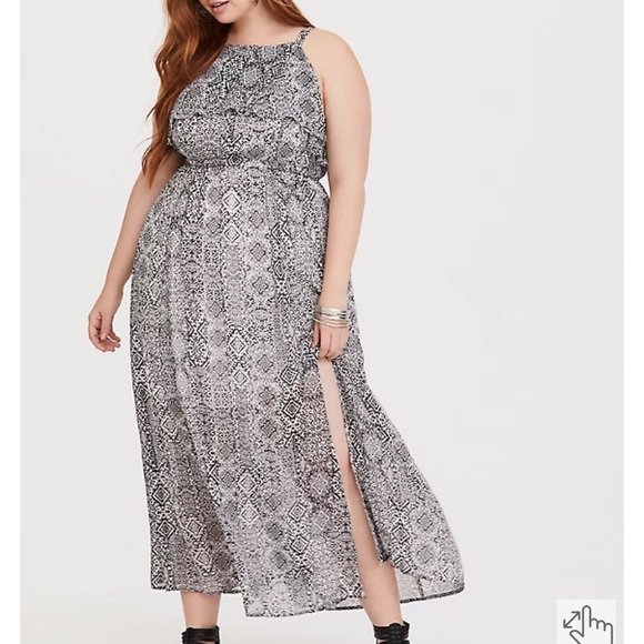 Torrid black and white ikat chiffon maxi dress - Picture 1 of 4